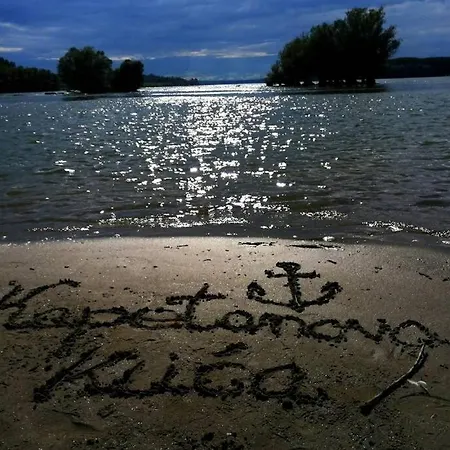 Captain's House By The Danube River Holiday home *