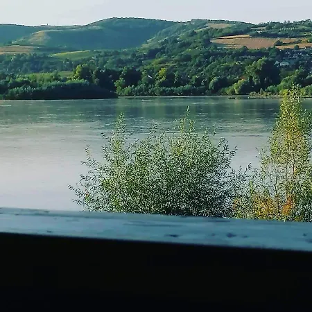 Holiday home Captain's House By The Danube River *
