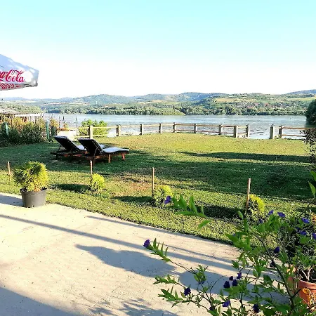 Captain's House By The Danube River Holiday home Cerevic