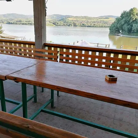 Holiday home Captain's House By The Danube River Cerevic