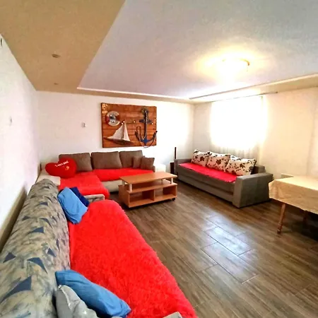 Captain's House By The Danube River *